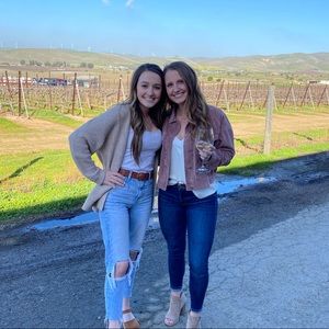 Meet your Posher, Jade